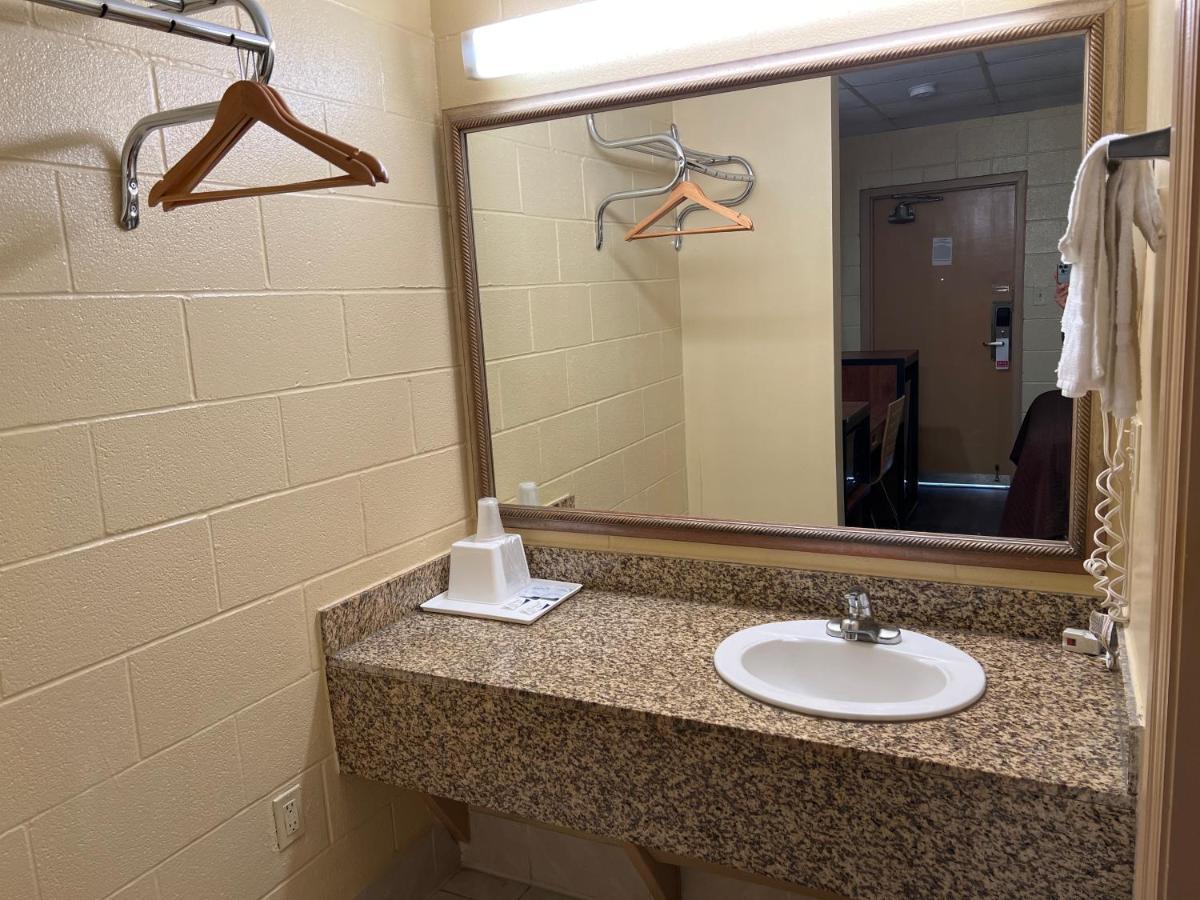 Executive Inn & Suites Lackland Afb Сан-Антонио Экстерьер фото