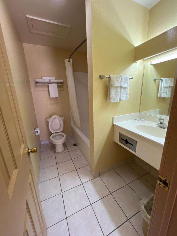 Executive Inn & Suites Lackland Afb Сан-Антонио Экстерьер фото